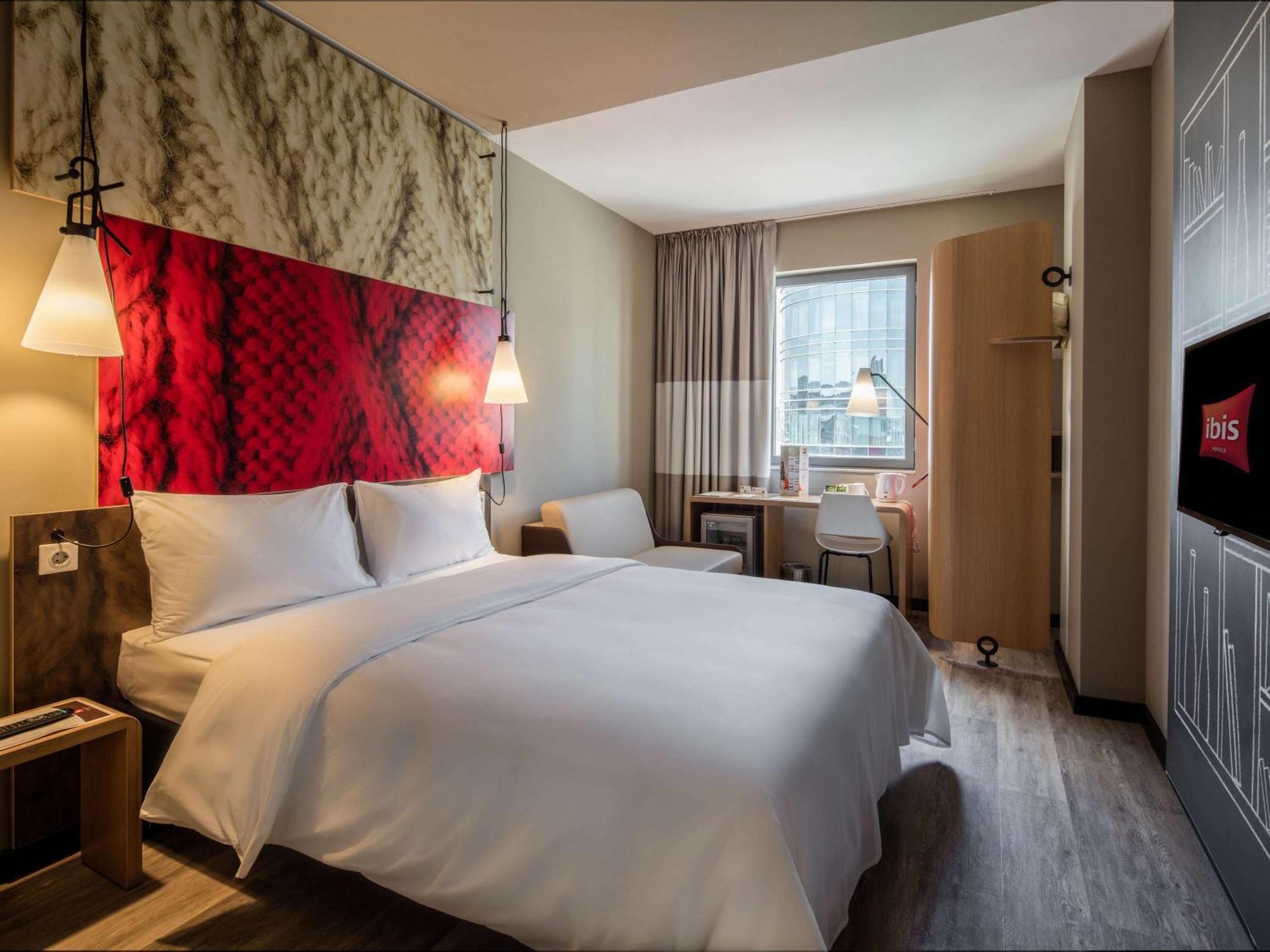 Отель Ibis Istanbul West Экстерьер фото